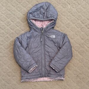 The North Face Girls 2T Gray Pink Reversible Hooded Jacket